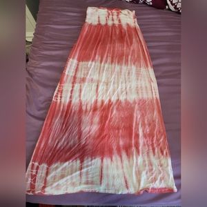 Tie-dye strapless maxi dress